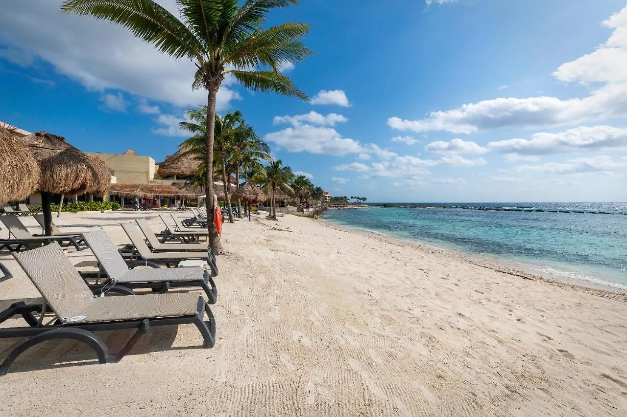 **** Resort Catalonia Yucatan Beach Puerto Aventuras México